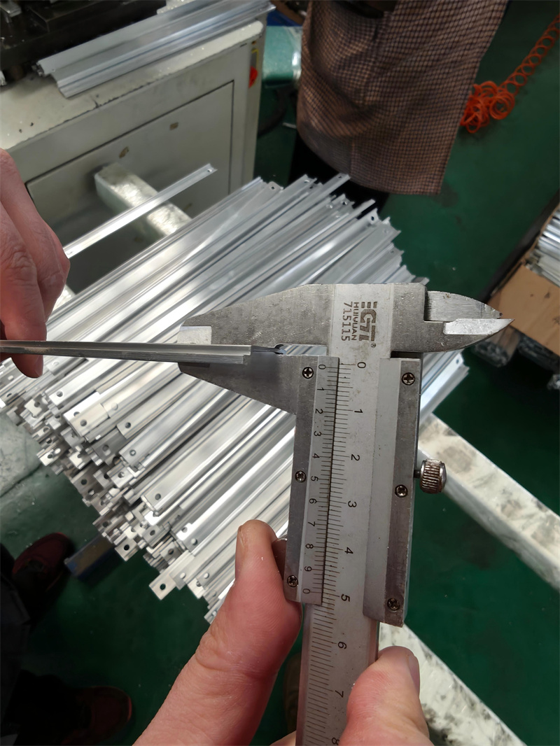 Durable Aluminum Alloy Windows & Doors - Weatherpr04