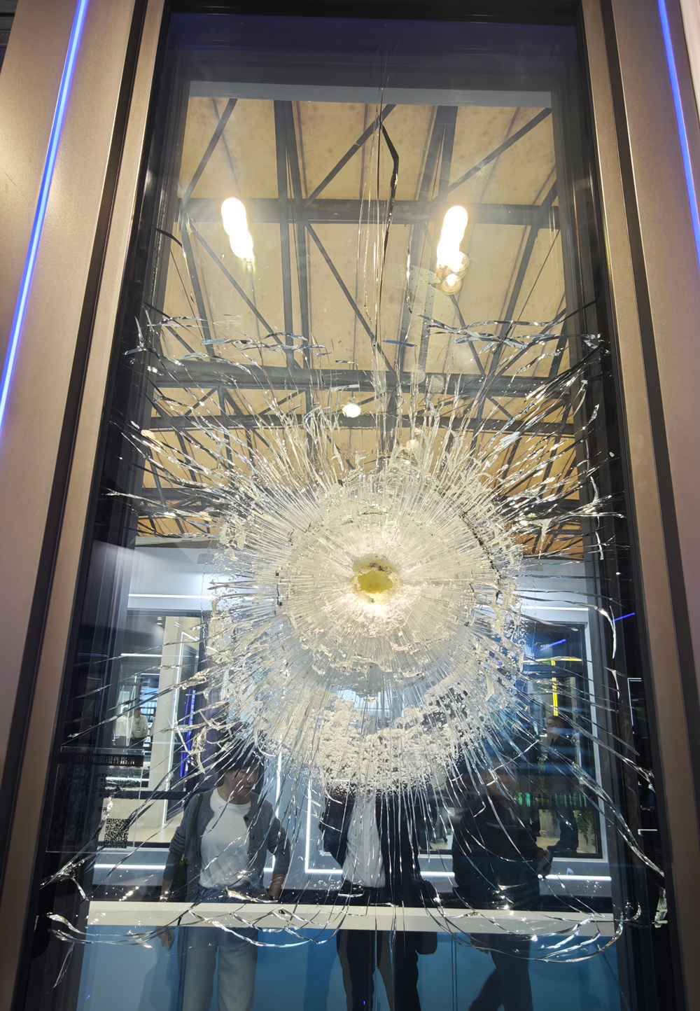 Commercial-Bulletproof-Doors-&-Windows4